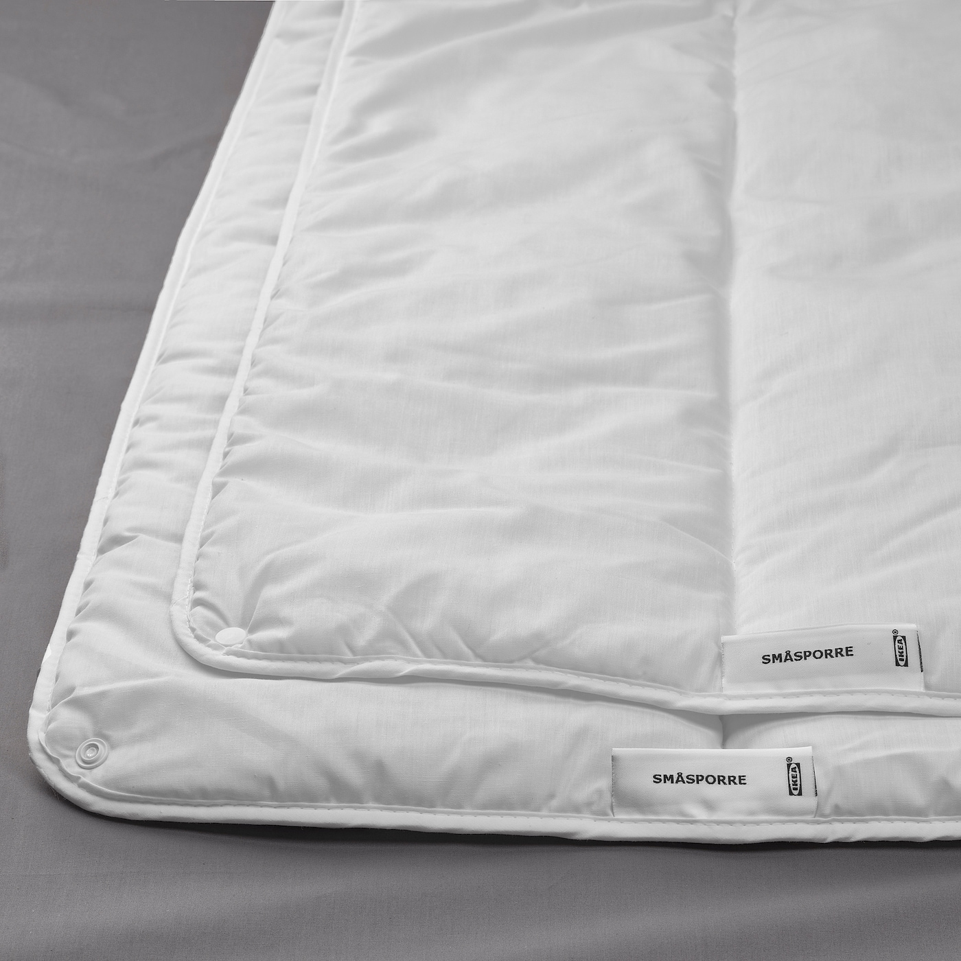 IKEA 洗濯物干し:スタイリッシュで実用的な選択肢 17 smasporre all seasons duvet 0788306 pe763564 s5